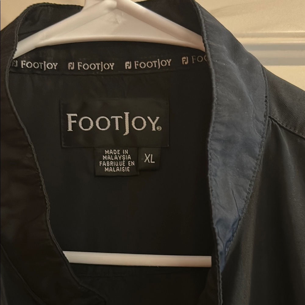 FootJoy Black Sleeveless Golf Vest Polyester V-Neck - Picture 2 of 3